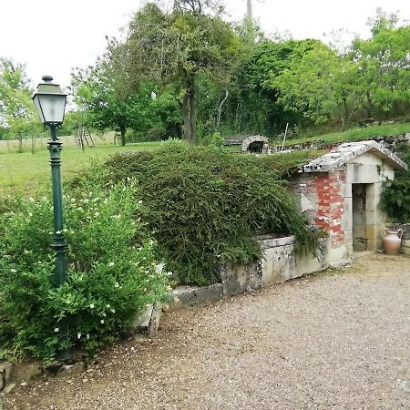 Gite Ancien Lavoir Viserny Exterior foto